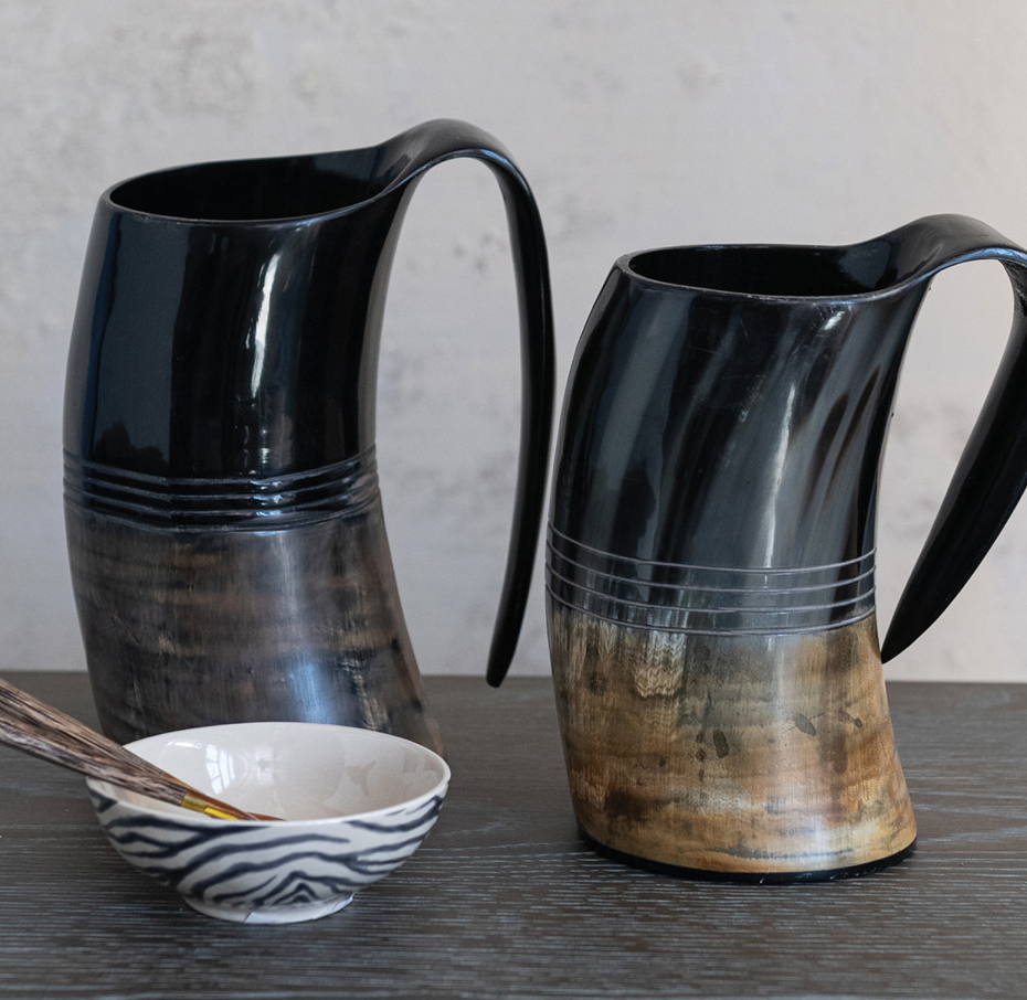 Natural Horn Pitcher