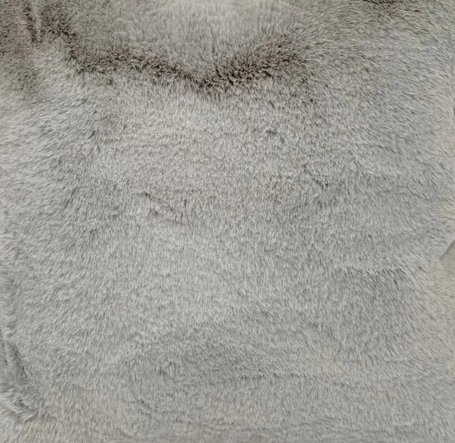 Chinchilla Throw, Silver