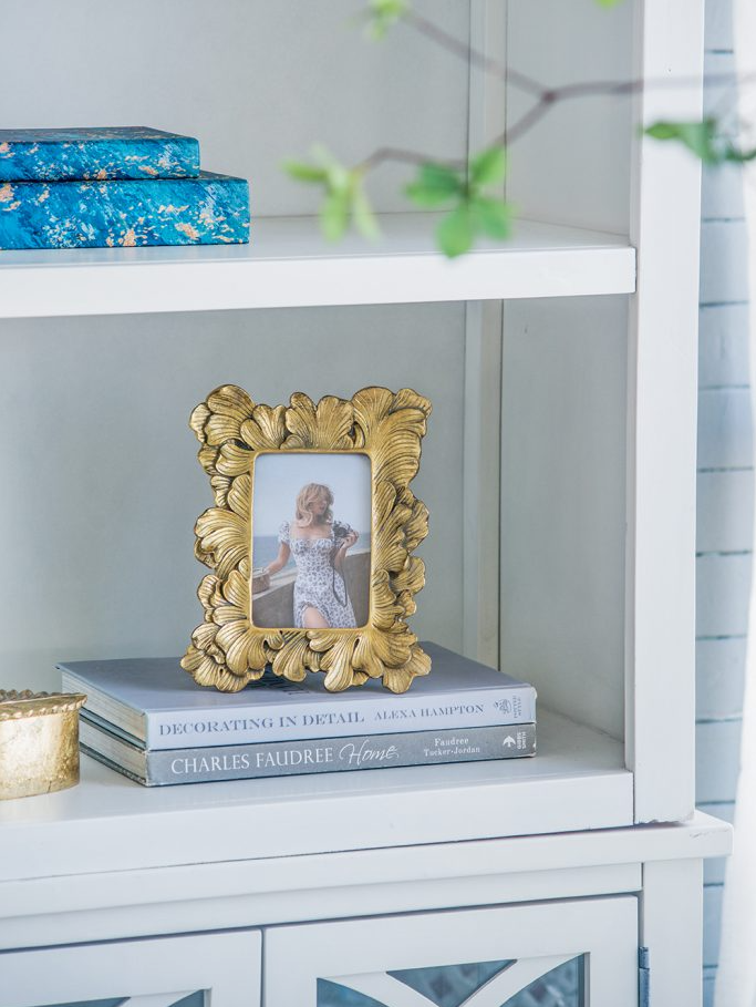 Dutchess Frame, Gold - 13 Hub Lane   |  