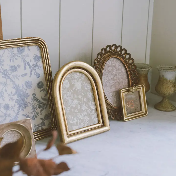 Fancy Scalloped Oval Photo Frame - 13 Hub Lane   |  Gold Frames