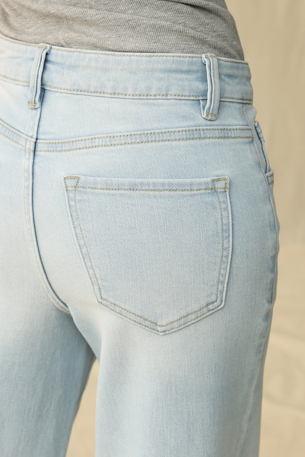 Mid-Rise Wide Leg w/ Frayed Hem, Light Blue - 13 Hub Lane   |  