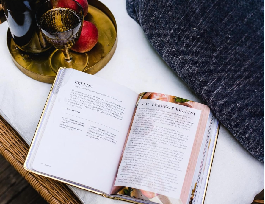 Bubbly: A Collection of Champagne & Sparkling Cocktails - 13 Hub Lane   |  Mixology Books