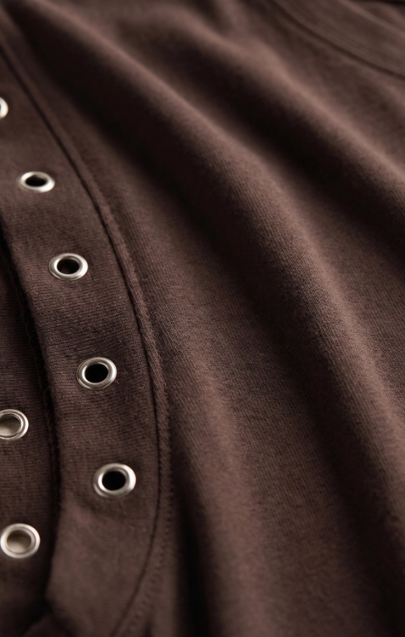 Camino Grommet Muscle Tee, Dark Chocolate