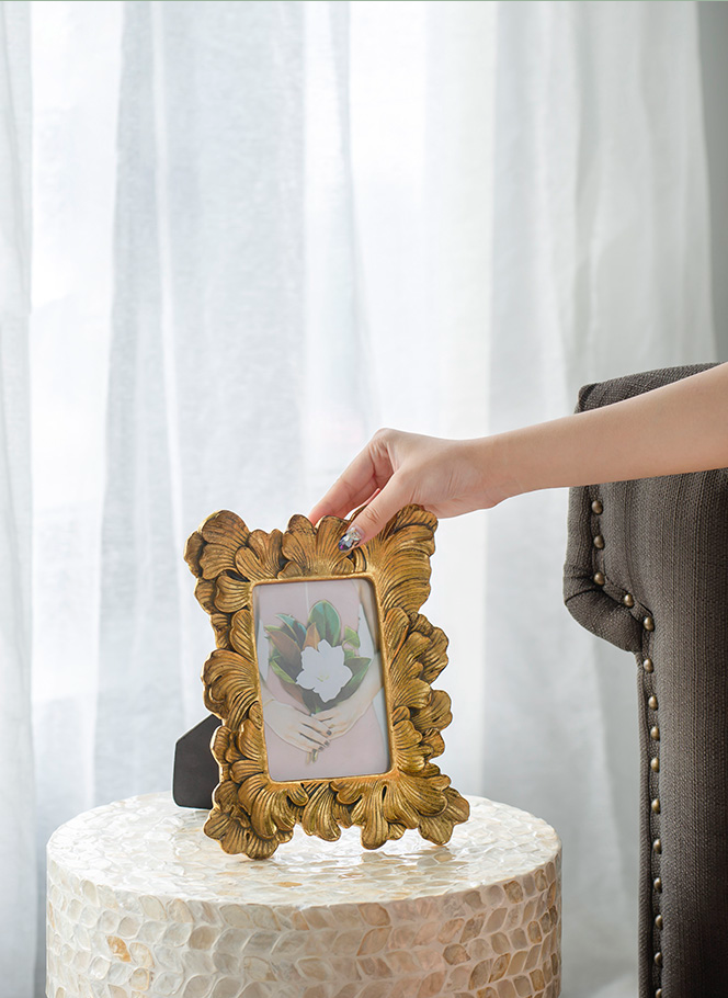 Dutchess Frame, Gold - 13 Hub Lane   |  