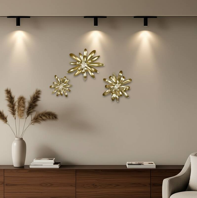 Hanna Gold Wall Flower