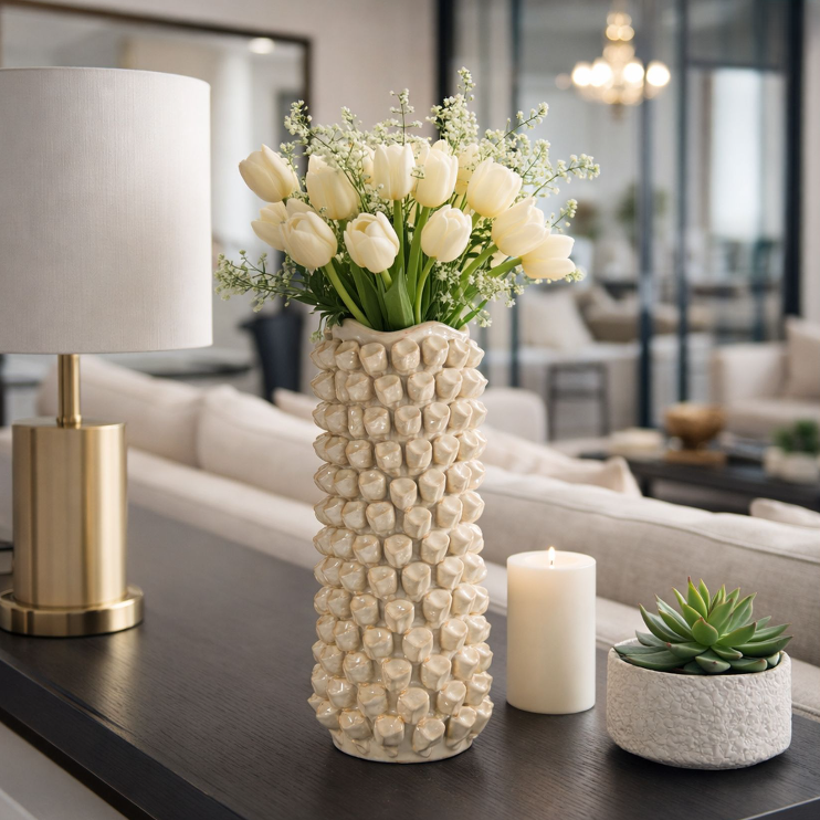 Tateoak Vase, Cream