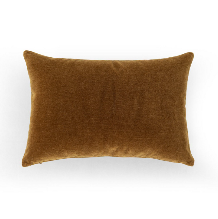 Bridger Pillow, Monte Tobacco