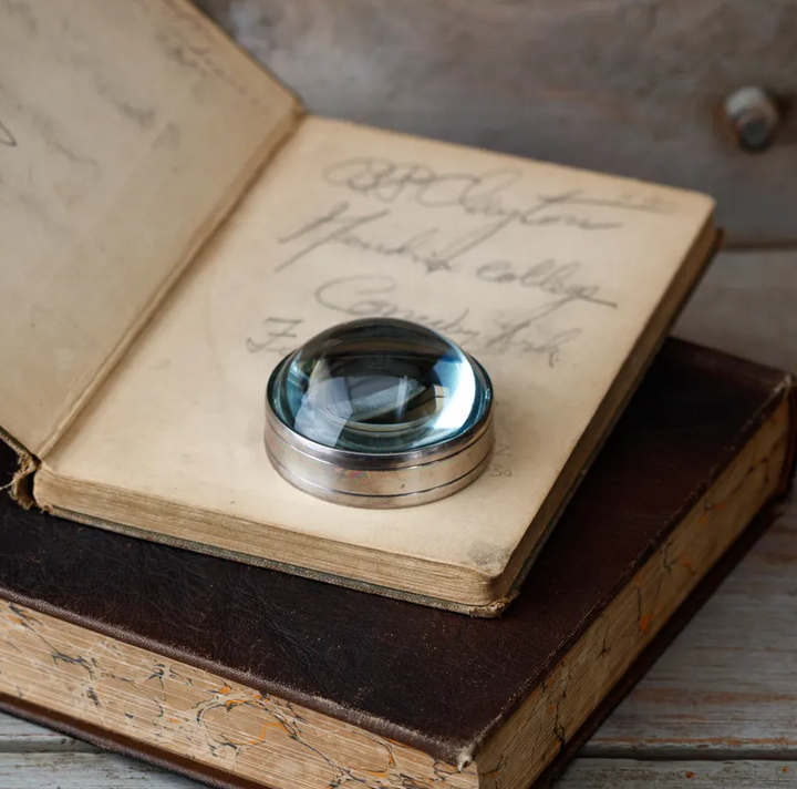 Mauvaise Vue Magnifier - 13 Hub Lane   |  