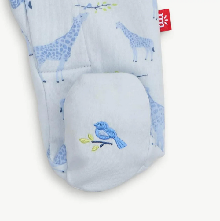 blue jolie giraffe magnetic footie