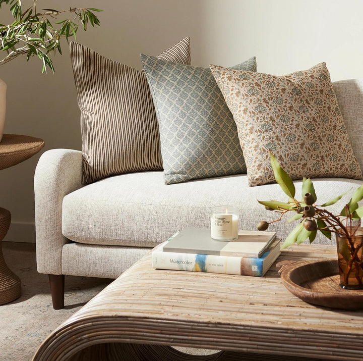 Piper Pillow, Mist