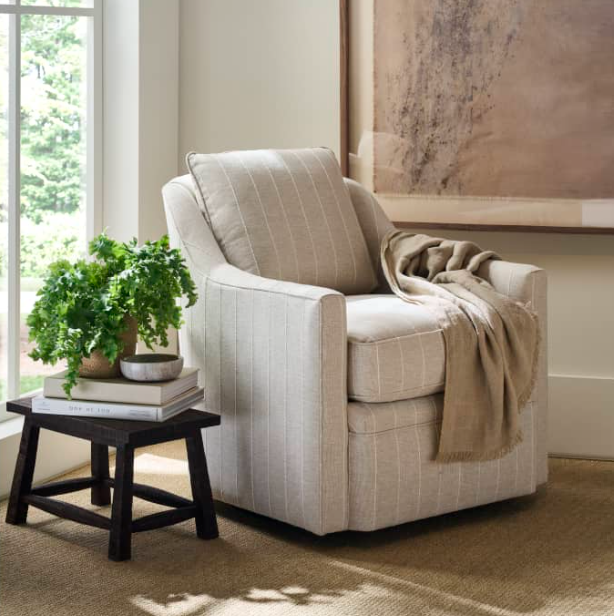 Hollins Swivel Chair