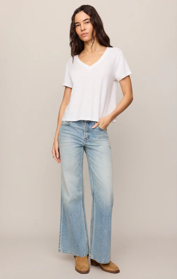 Nomad V Neck Tee, White