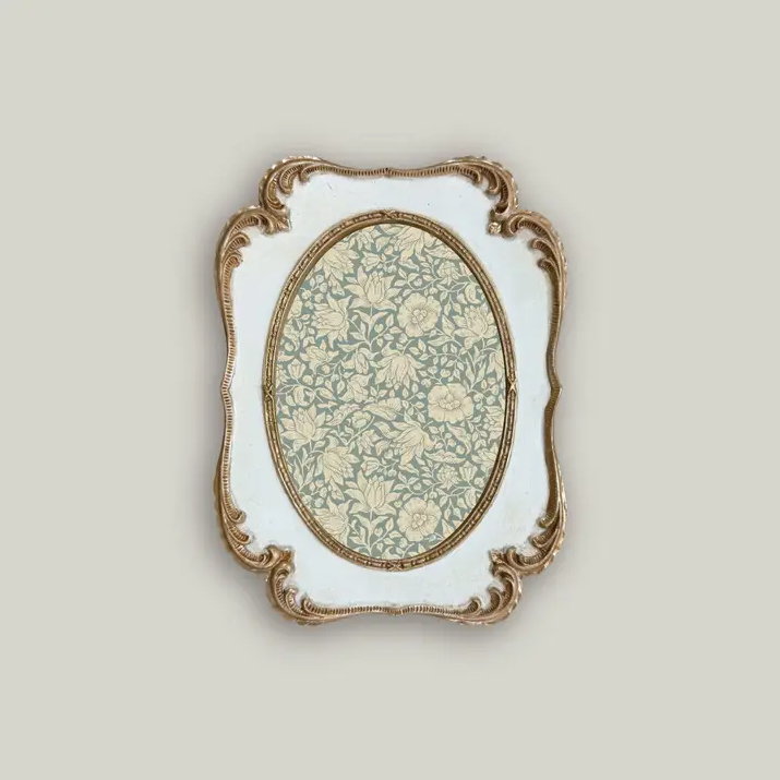 Antique Ivory Photo Frame - 13 Hub Lane   |  Ivory Frames