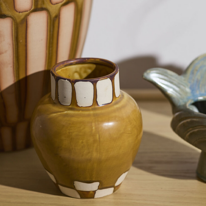 Yves Vase