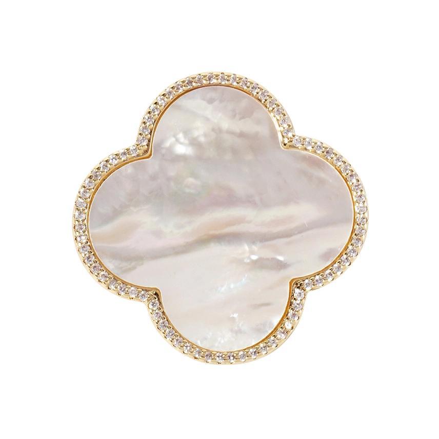 Gold Quatrefoil Pin Brooch