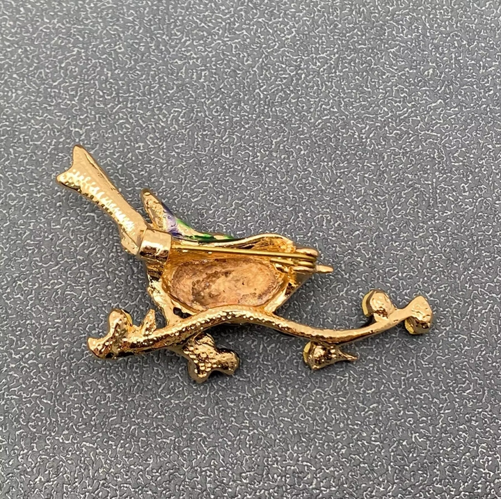 Magpie Standing on a Branch Brooch