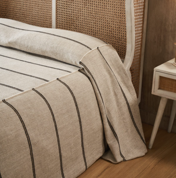 Rhodes, Ivory - 13 Hub Lane   |  Matching Bedding