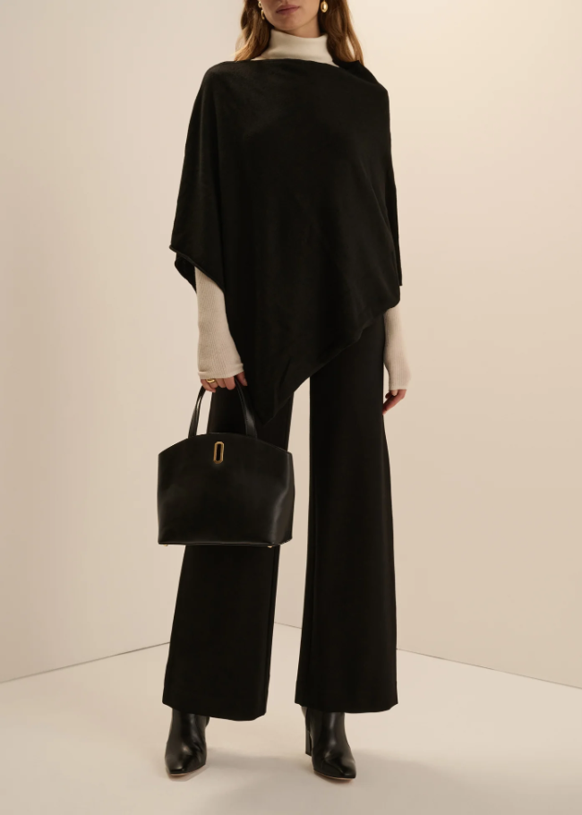 The Everyday Poncho, Black