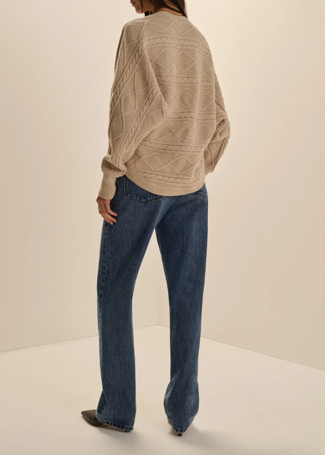 The Layla Shrug, Cream