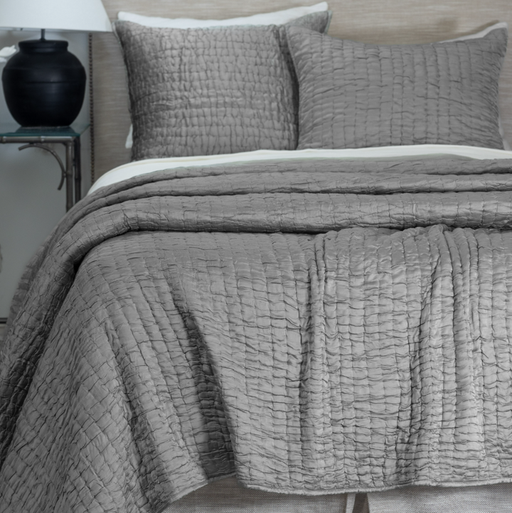 Hadon, Grey