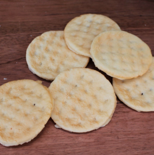 Round Water Crackers