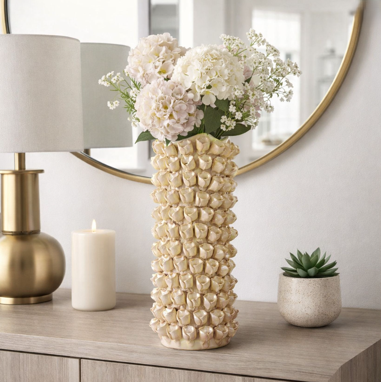 Tateoak Vase, Cream